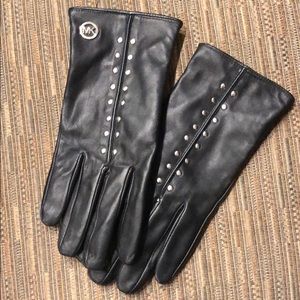 Michael Kors Leather Gloves - size L